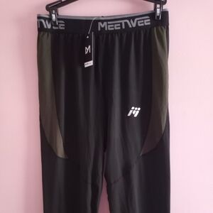 Men's Black and Olive Thermal Joggers